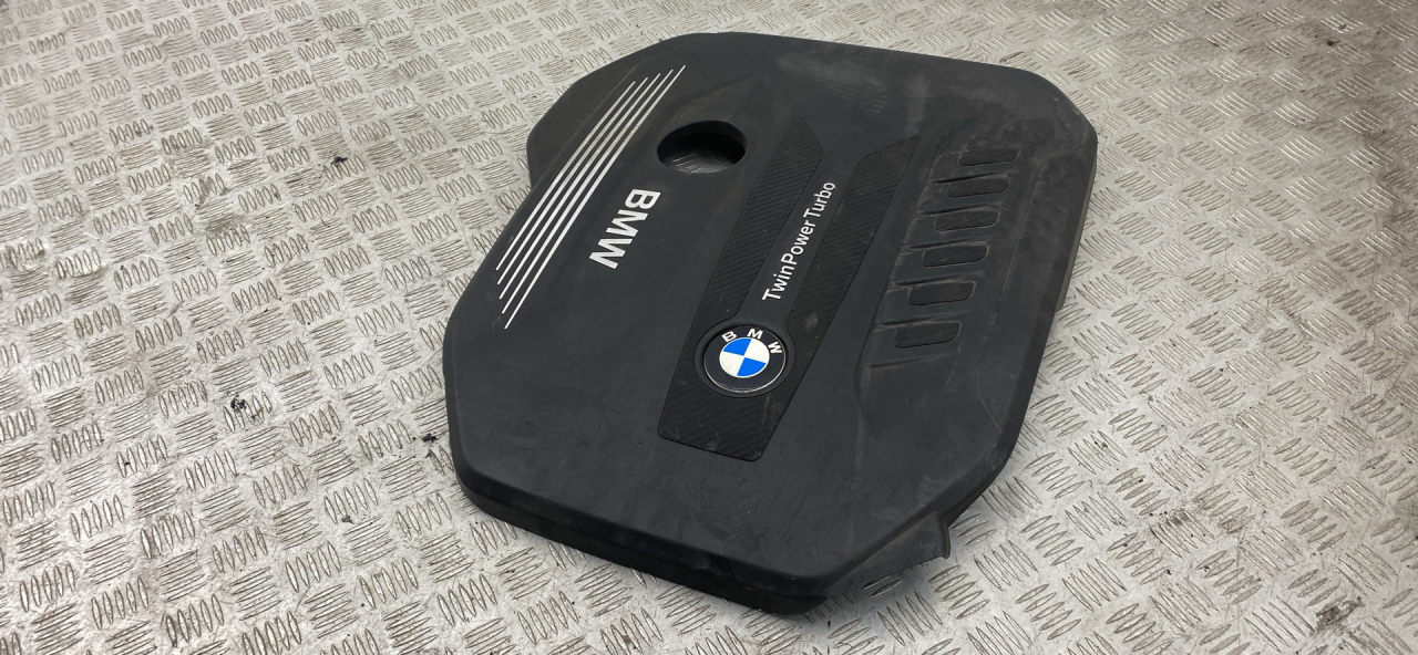 декоративная крышка двигателя BMW 7 серия G11/G12 G11 2017, 3.0 л., B57 D30 A, дизель, АКПП, carbonschwarz metallic (416), седан, задний привод, правый руль, 8571320 - фото №1
