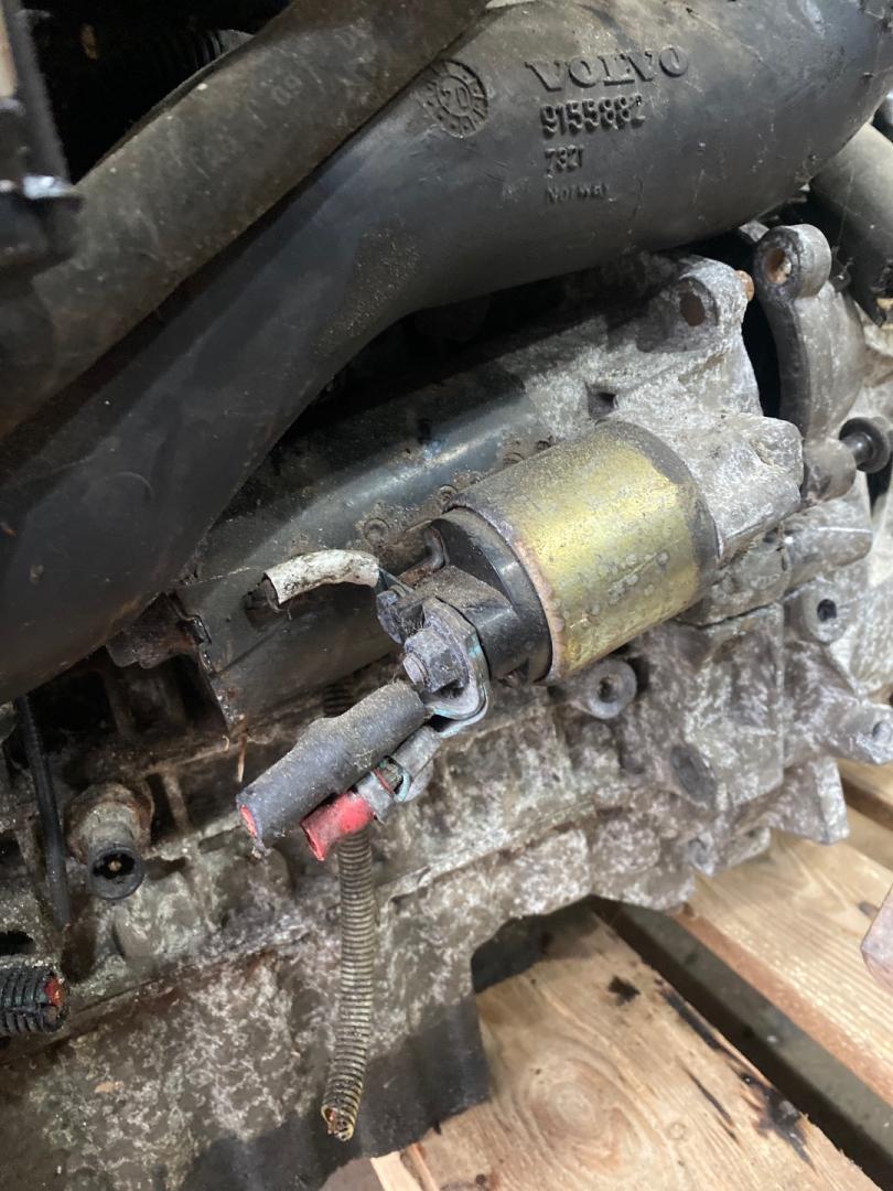 стартер Volvo C70 1 поколение 2004, 2.0 л., B 5204 T4, бензин, МКПП - фото №1