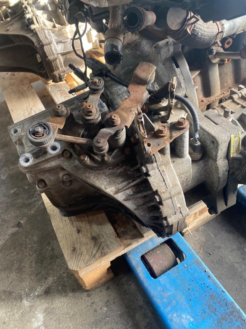 КПП механическая (МКПП) Hyundai ix35 1 поколение 2011, 2.0 л., D4HA, дизель, МКПП - фото №1