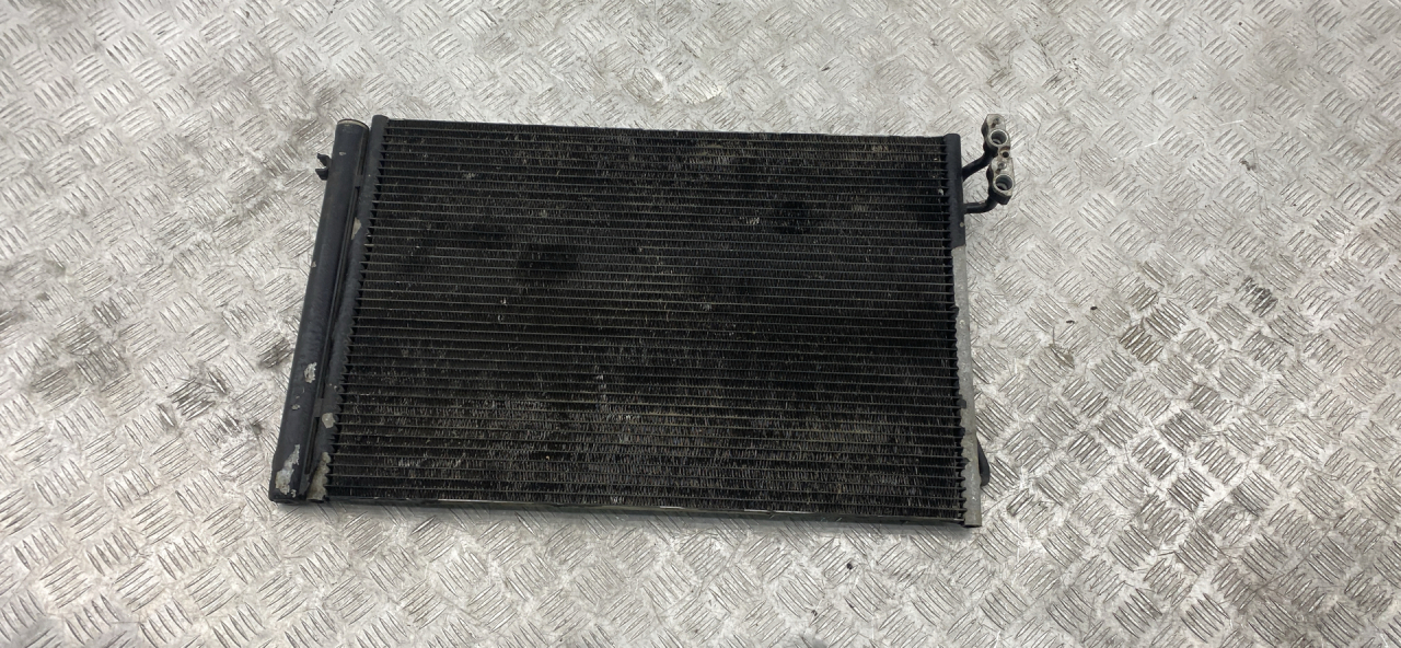 радиатор кондиционера BMW 3 серия E90/E91/E92/E93 E90 2007, 3.0 л., N52 B30 A, бензин, АКПП, седан, 6930040 - фото №1