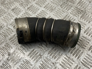 патрубок интеркулера BMW X5 F15 2018, 3.0 л., N57 D30 A, дизель, АКПП, carbonschwarz metallic (416), внедорожник 5 дв., полный привод, правый руль, 11617823236, 7823236