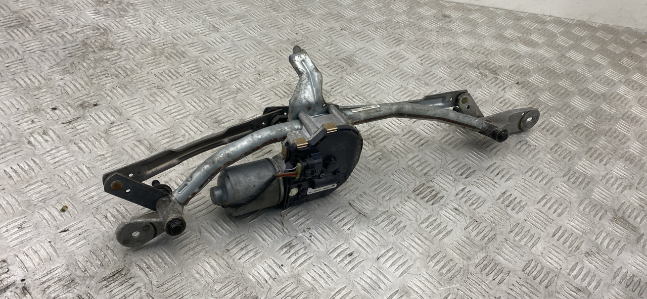 механизм стеклоочистителя (трапеция дворников) BMW 5 серия F07/F10/F11 F10 2011, 3.0 л., N57 D30 A, дизель, АКПП, carbonschwarz metallic (416), седан, задний привод, правый руль, 7212452 - фото №1