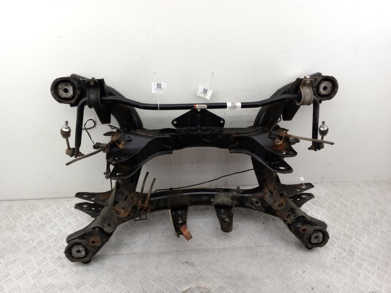 балка подвески задняя BMW X5 F15 2018, 3.0 л., N57 D30 B, дизель, АКПП, black sapphire metallic (475), внедорожник 5 дв., полный привод, правый руль, 33316863815, 6863815 - фото №1