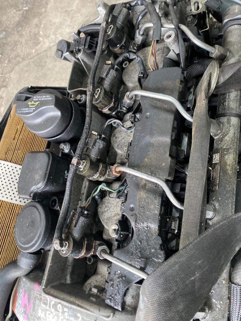 форсунка Mercedes-Benz CLC-Класс 1 поколение 2008, 2.2 л., OM 646.963, дизель, АКПП, A6460700787 - фото №1