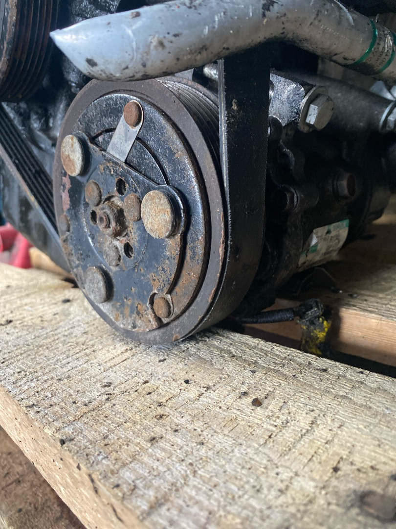 компрессор кондиционера Mini Cooper S 2 поколение 2009, 1.6 л., N14 B16 AB, бензин, МКПП - фото №1