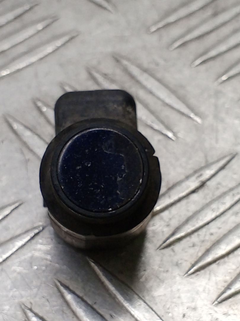 парктроник передний BMW 5 серия F07/F10/F11 F10 2011, 3.0 л., N57 D30 A, дизель, АКПП, carbonschwarz metallic (416), седан, задний привод, правый руль, 66209231281, 9231281 - фото №1