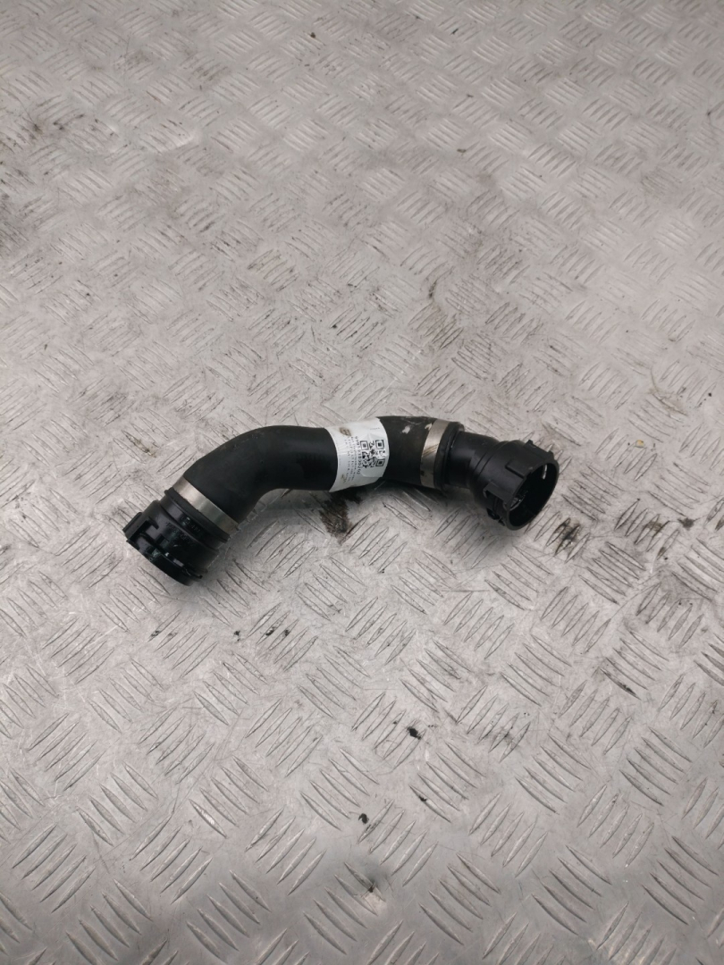 патрубок (трубопровод, шланг) BMW 5 серия F07/F10/F11 F10 2011, 3.0 л., N57 D30 A, дизель, АКПП, carbonschwarz metallic (416), седан, задний привод, правый руль, 8509273 - фото №1