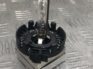 лампочка ксенон BMW 5 серия F07/F10/F11 F10 2011, 3.0 л., N57 D30 A, дизель, АКПП, carbonschwarz metallic (416), седан, задний привод, правый руль