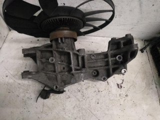 кронштейн (крепление) Volkswagen Passat B5 1998, 1.8 л., бензин, АКПП, седан