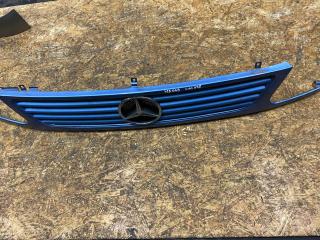 решетка радиатора Mercedes-Benz Vito W638 2000