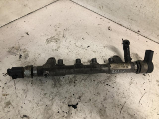 топливная рампа Volkswagen Golf 6 поколение 2012, 2.0 л., TDi, дизель, МКПП, 03L130089, 057130764H