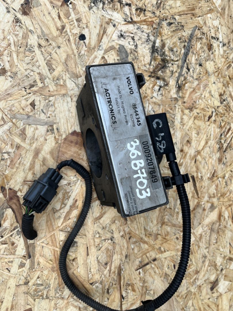 заслонка дроссельная Volvo S60 1 поколение 2002, 2.4 л., i, бензин, 8644345, 36050564 - фото №1