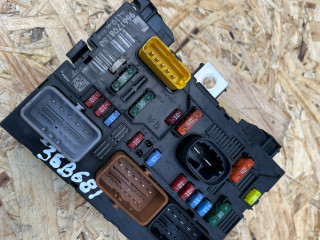 блок предохранителей Peugeot 307 1 поколение [рестайлинг] 2006, 9661708180, L10