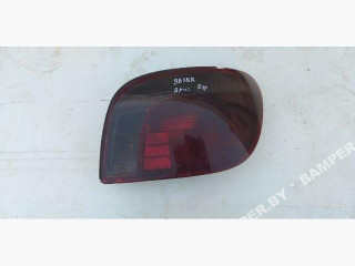 фонарь задний правый Toyota Yaris Verso 1 поколение XP20 2003