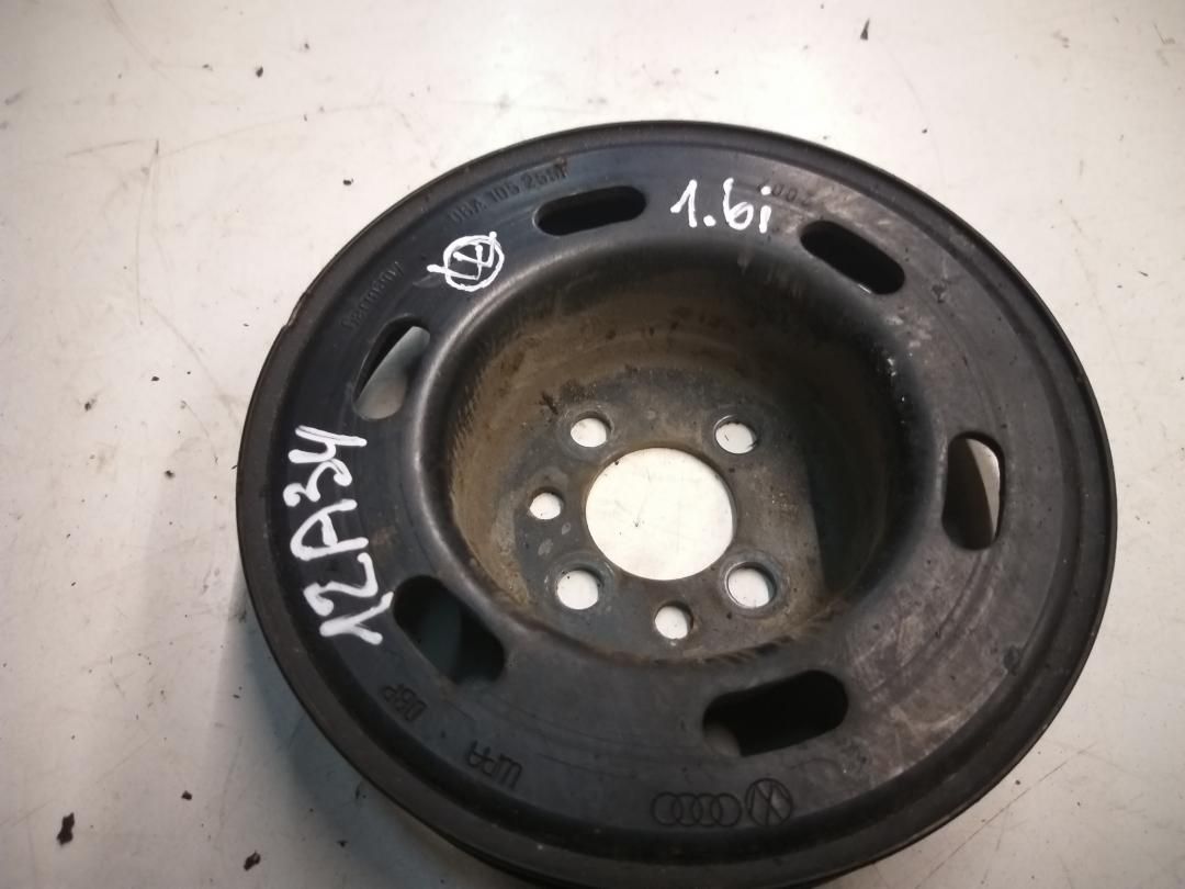 шкив коленвала Volkswagen Golf 4 поколение 2000, 1.6 л., бензин, АКПП, хетчбэк 5 дв. - фото №1
