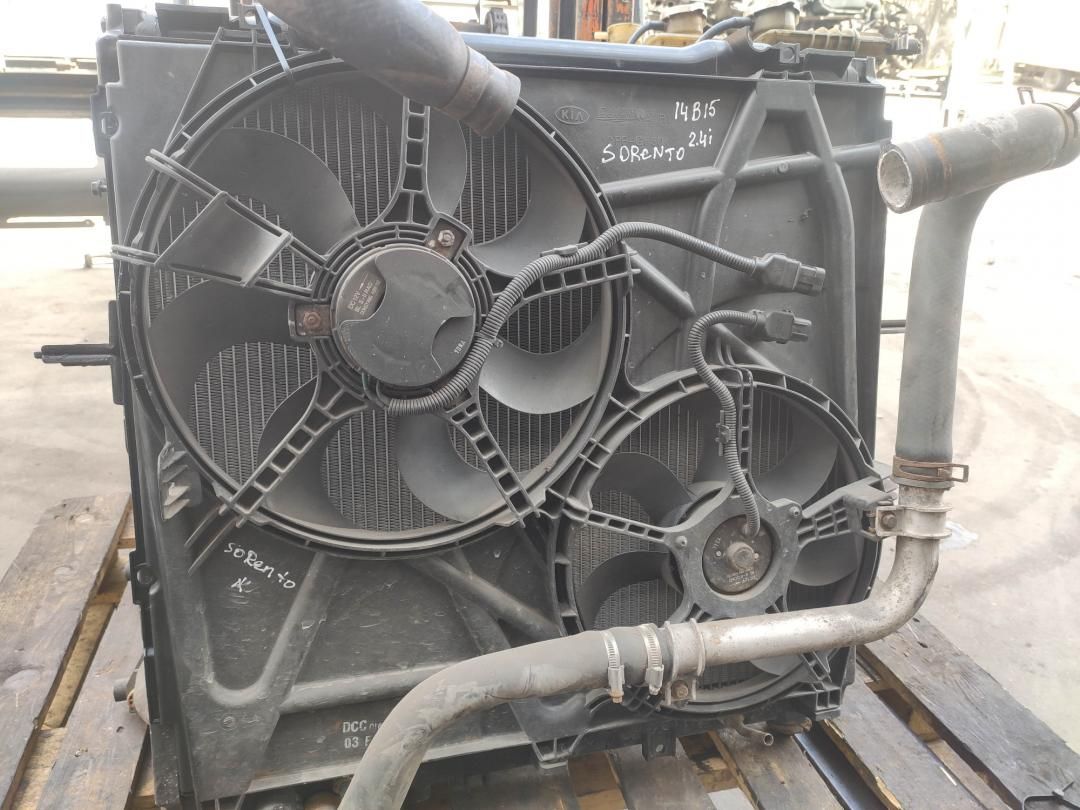 вентилятор радиатора Kia Sorento 1 поколение 2002, 2.4 л., бензин, внедорожник 5 дв. - фото №1