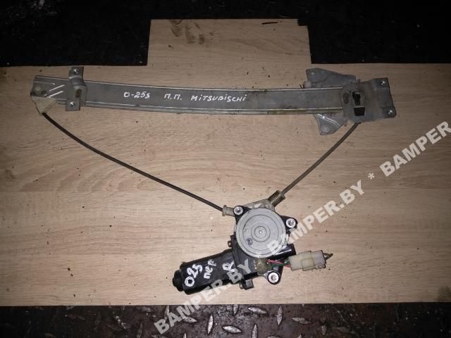 стеклоподъемник передний правый Mitsubishi Space Wagon 2 поколение (Typ N30/N40) 1996, 2.0 л., дизель, минивэн - фото №1