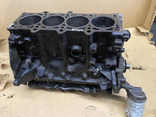 блок цилиндров Chrysler Voyager 3 поколение 1998, 2.4 л., бензин, минивэн