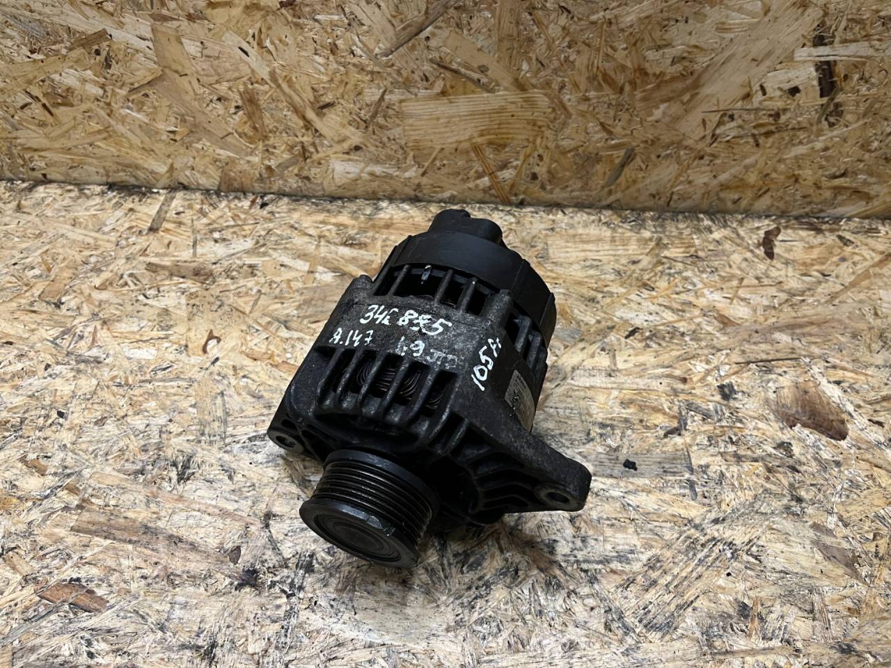 генератор Alfa Romeo 147 1 поколение 2004, 1.9 л., дизель - фото №1