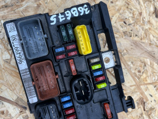 блок предохранителей Peugeot 307 1 поколение [рестайлинг] 2006, 9664997780, R07