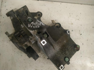 кронштейн компрессора кондиционера Volkswagen Touran 1 поколение 2005, 1.9 л., дизель, АКПП, минивэн