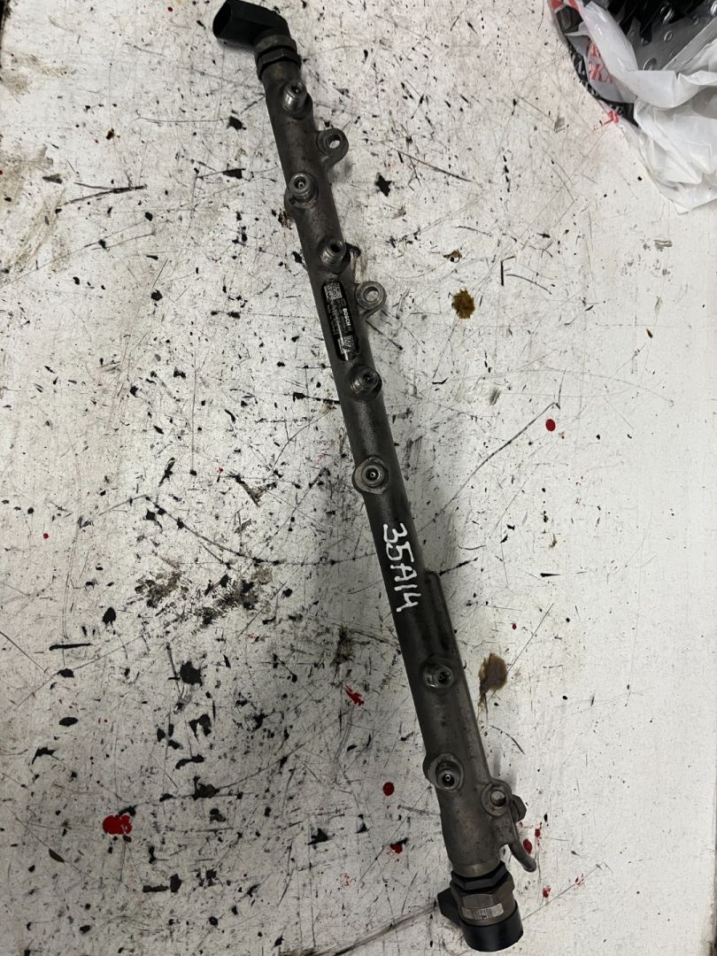 топливная рампа BMW 5 серия E60/E61 2006, 3.0 л., TD, 306D3, дизель, АКПП, 0445216023 - фото №1