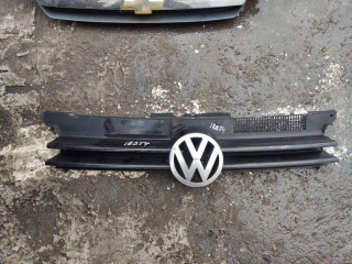 решетка радиатора Volkswagen Golf 4 поколение 2000