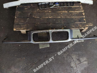 заглушка (решетка) в бампер BMW 3 серия E36 [рестайлинг] 1999, 1.9 л., бензин, хетчбэк 5 дв.