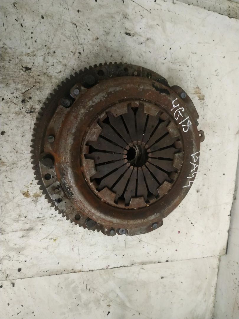 маховик Mitsubishi Space Star 1 поколение 2002, 1.6 л., бензин, МКПП - фото №1