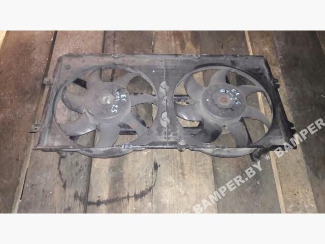 диффузор вентилятора Volkswagen Transporter T4 2000, 2.5 л., дизель - фото №1