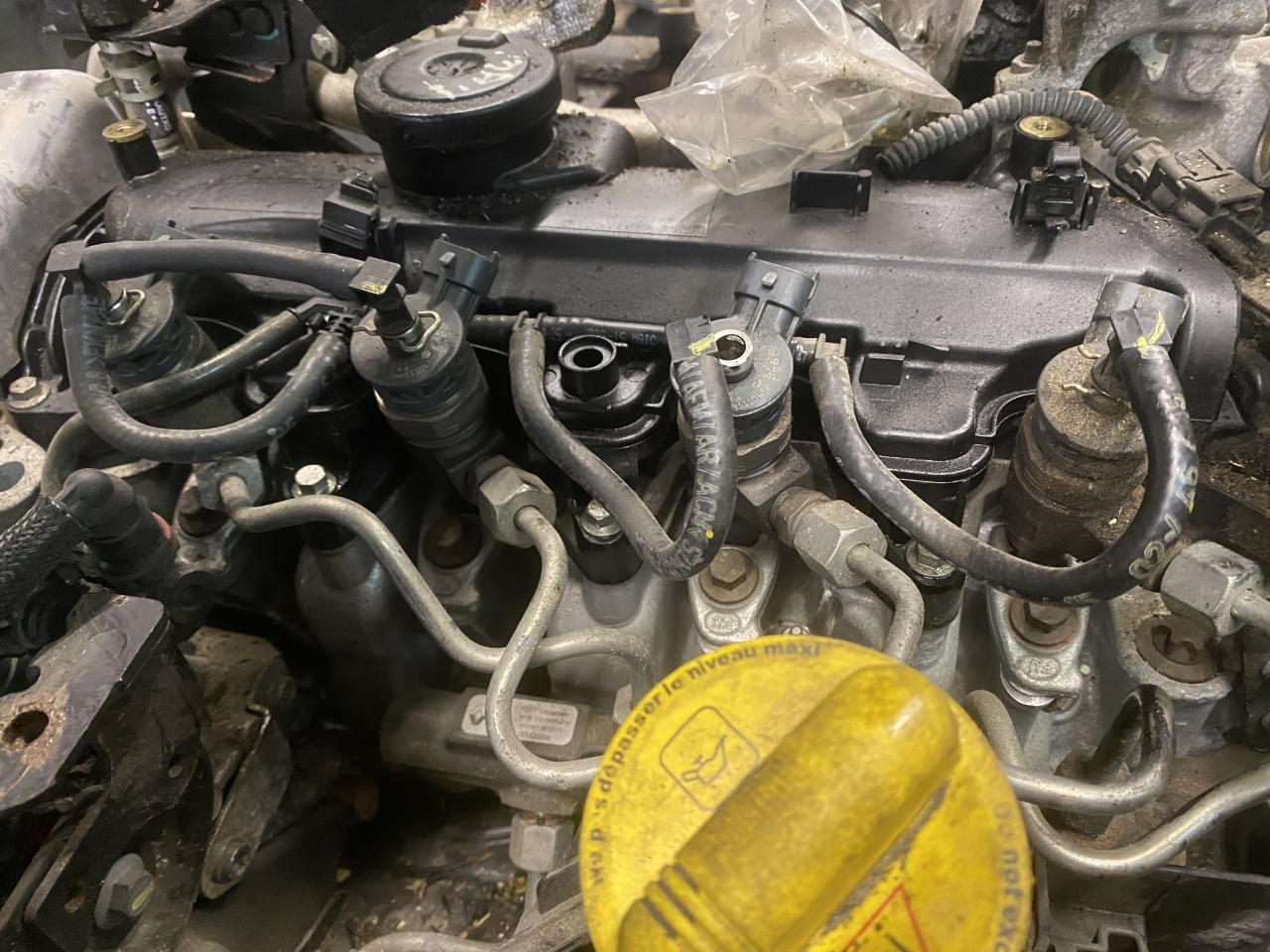 форсунка Renault Kadjar 1 поколение 2016, 1.5 л., дизель, МКПП, минивэн, 0445110652 - фото №1