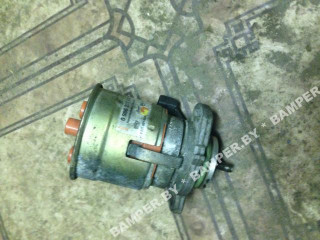 распределитель зажигания (трамблёр) Volkswagen Golf 3 поколение 1998, 1.6 л., бензин, кабриолет