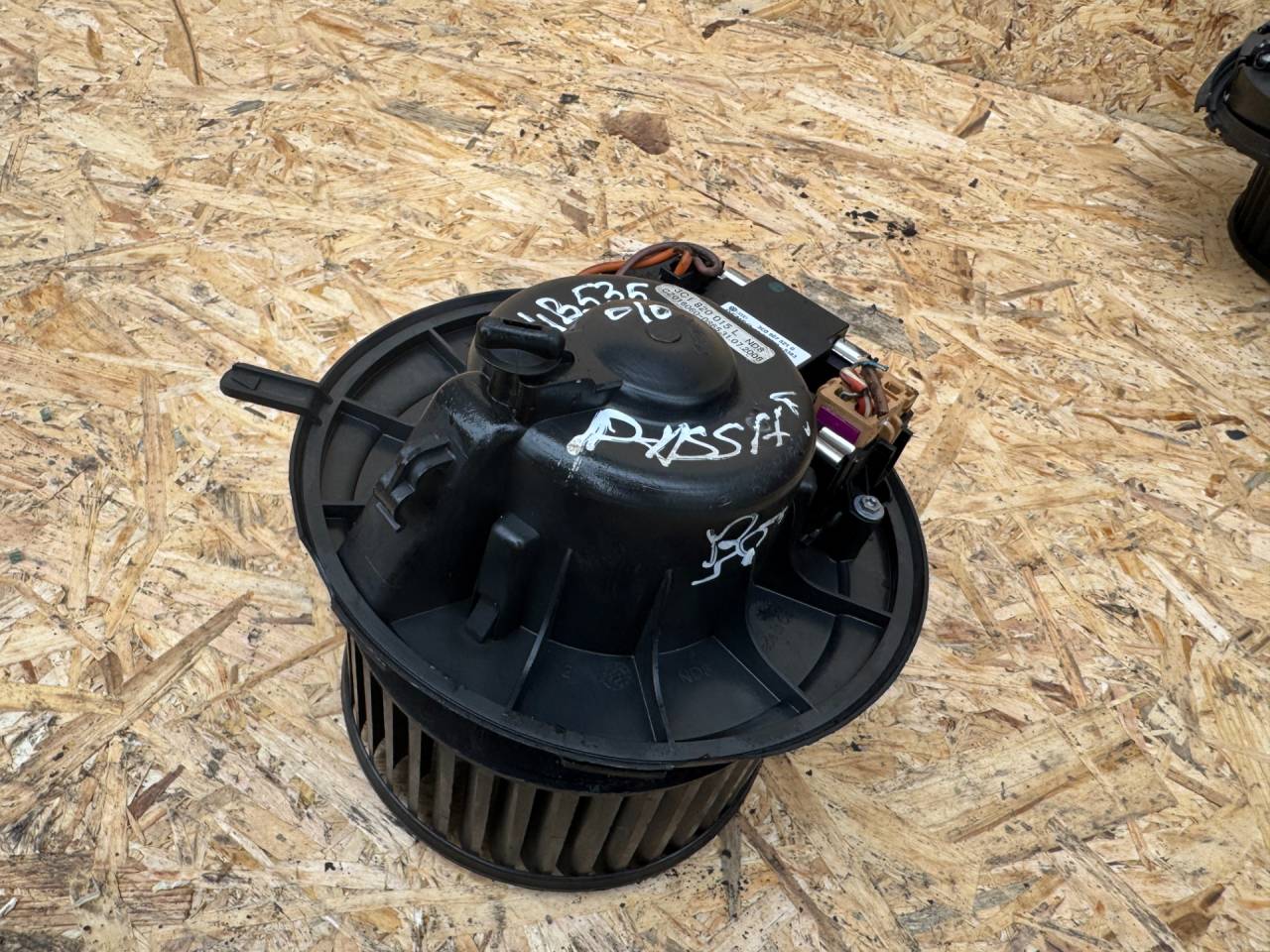 моторчик печки Volkswagen Passat B6 2008 - фото №1