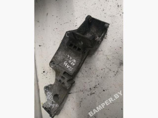 кронштейн генератора Volkswagen Golf 4 поколение 2002, 1.6 л., бензин, хетчбэк 5 дв.