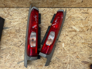 фонарь задний правый Renault Trafic 2 поколение 2004