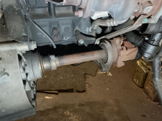 полуось передняя правая (приводной вал, ШРУС) Volkswagen Sharan 1 поколение [рестайлинг] 2002, 1.8 л., Ti, бензин, МКПП