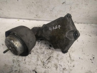 кронштейн двигателя Audi A6 4B/C5 1998, 2.4 л., бензин, седан