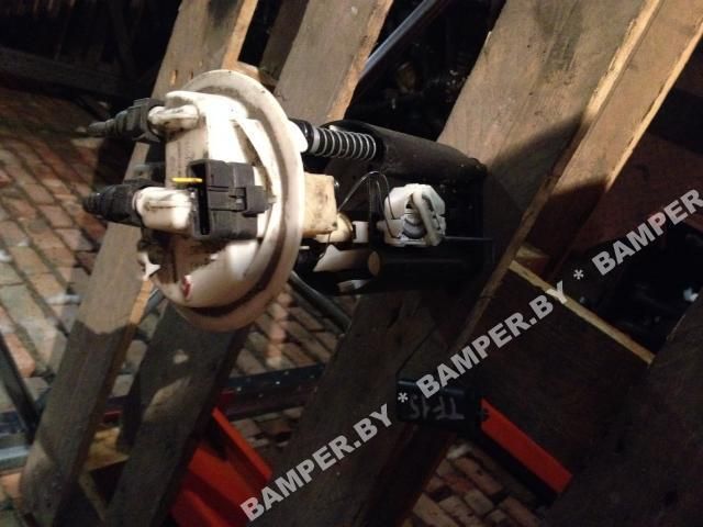 насос топливный Renault Modus 1 поколение 2004, 1.5 л., дизель, хетчбэк 5 дв. - фото №1