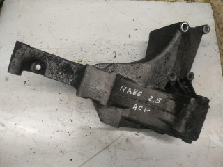 кронштейн генератора Volkswagen Transporter T4 1998, 2.5 л., TDi, дизель, МКПП