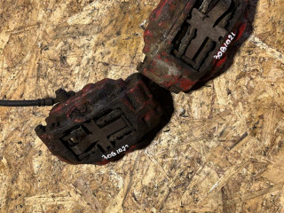 суппорт передний правый Subaru Impreza 2 поколение (GD/GG) [2-й рестайлинг] 2005