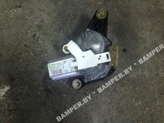 моторчик (насос) подъема крышки багажника (3-5 двери) Renault Laguna 2 поколение 2003 - фото №1