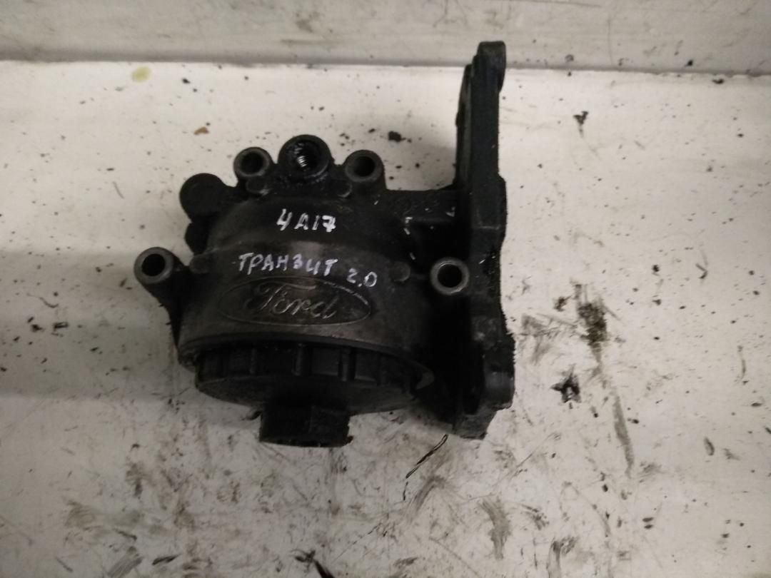 корпус масляного фильтра Ford Transit 6 поколение 2002, 2.0 л., дизель - фото №1