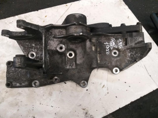 кронштейн генератора Volkswagen Passat B5 [рестайлинг] 2002, 1.8 л., бензин, АКПП