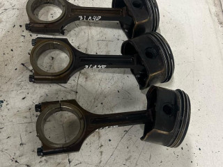 поршень Kia Carens 2 поколение 2008, 2.0 л., i, бензин, МКПП