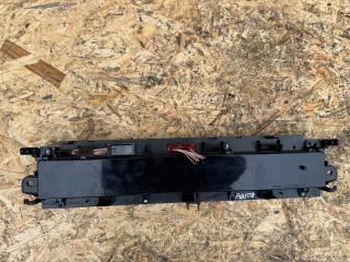 щиток приборов (приборная панель) Renault Scenic 2 поколение 2005, P8200704464A