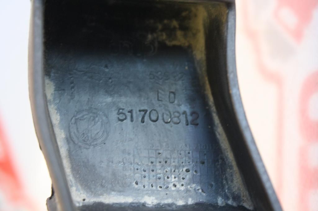крепление бампера Fiat Albea 1 поколение 178 2011, 1.4 л., 350 A1.000, бензин, МКПП, золотистый, седан, передний привод, 51700812 - фото №1