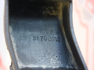крепление бампера Fiat Albea 1 поколение 178 2011, 1.4 л., 350 A1.000, бензин, МКПП, золотистый, седан, передний привод, 51700812