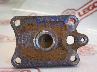 цапфа задняя Mazda