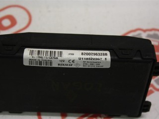 блок комфорта Renault Logan 1 поколение L8 2008, 1.6 л., K7MF710 , бензин, МКПП, серый, седан, передний привод, 8200296328B