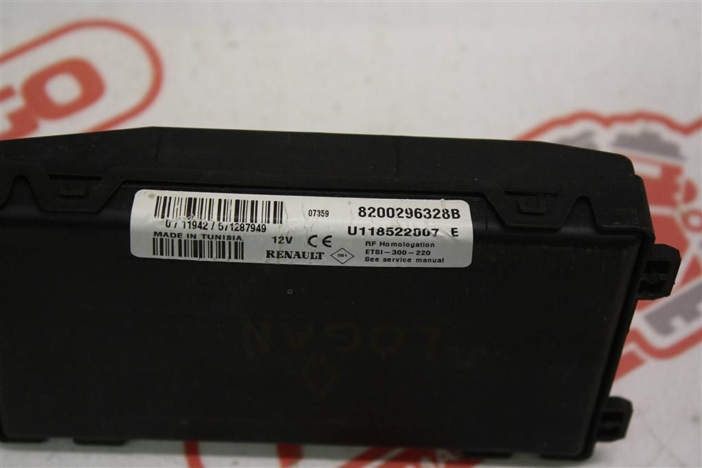 блок комфорта Renault Logan 1 поколение L8 2008, 1.6 л., K7MF710 , бензин, МКПП, серый, седан, передний привод, 8200296328B - фото №1
